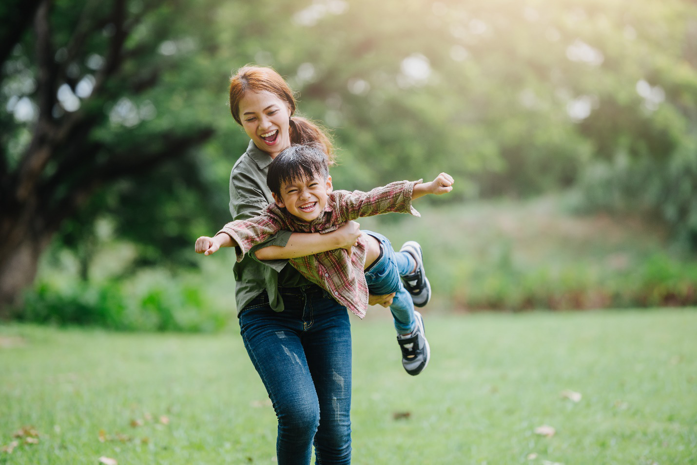 Trò chuyện trực tiếp với chuyên gia hàng đầu về phương pháp phát triển trí não cho bé từ trong bụng mẹ - Ảnh 2.