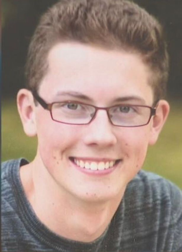 Phát hiện những vết sẹo chằng chịt trên người con trai, mẹ chết lặng khi biết con người thật của nữ giáo viên bệnh hoạn trong phòng học - Ảnh 2.