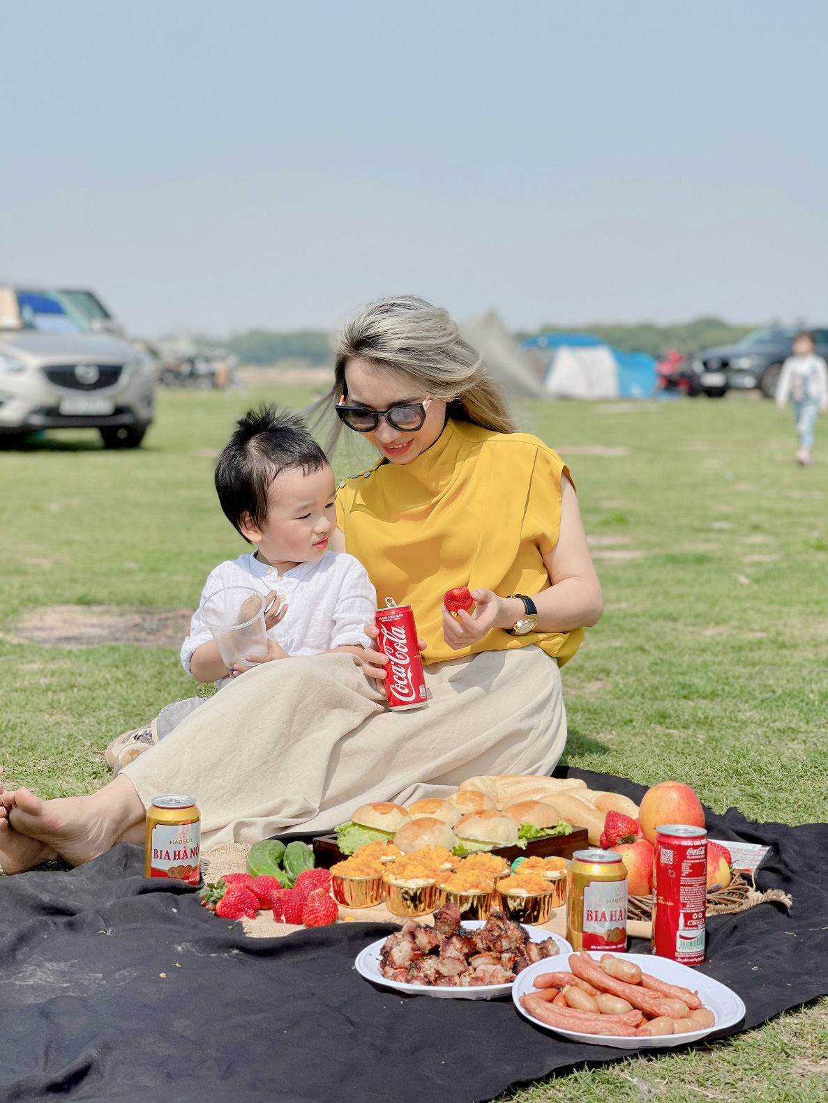 Rẽ ngang từ ngành thời trang, single-mom Hằng Híp tìm được thành công và bình yên với nghề làm bánh - Ảnh 3.