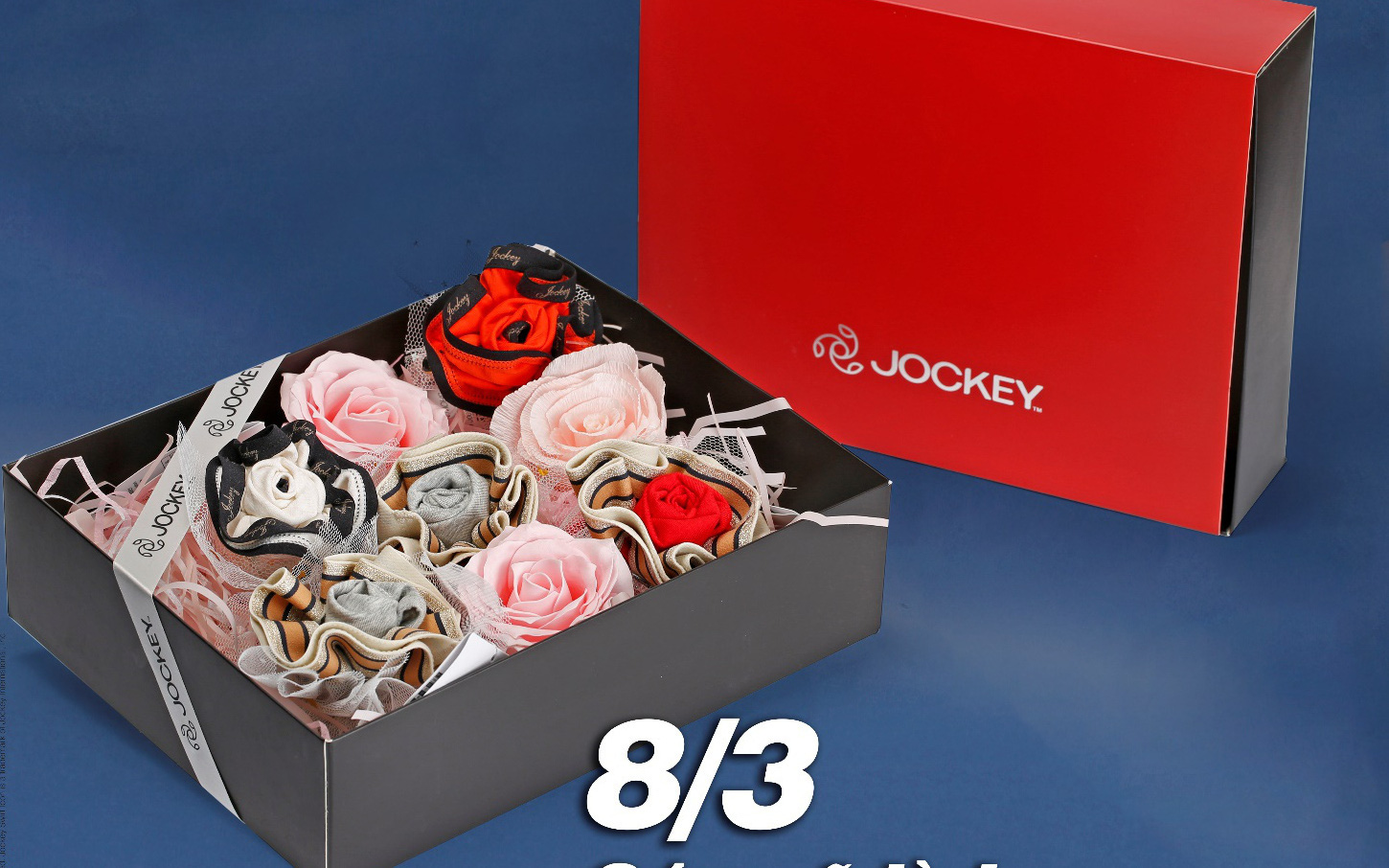 Bó hoa nội y Jockey 8/3 gây sốt vì độc lạ, đàn ông tinh tế không thể bỏ qua