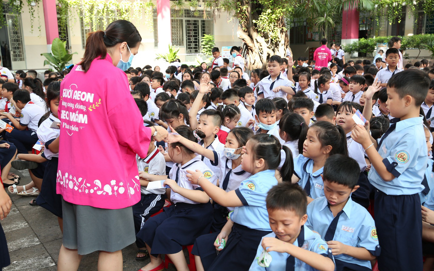 Mẹ yên tâm nhé vì con được học kiến thức phòng chống dịch bệnh!