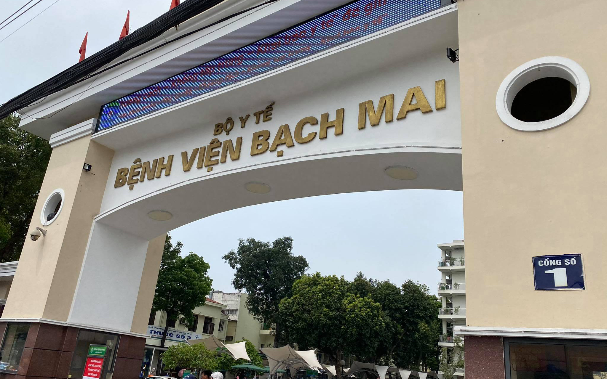Vụ nâng khống giá thiết bị y tế "hút máu người bệnh" tại BV Bạch Mai: Đề nghị truy tố 8 bị can