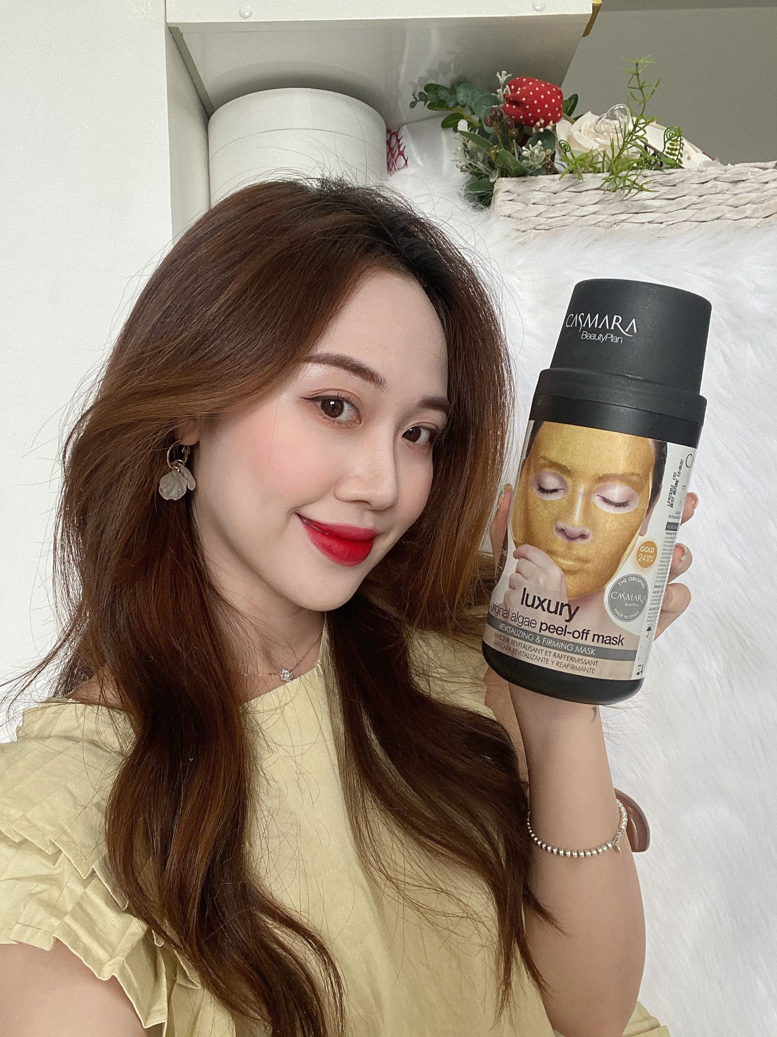 Trào lưu đắp vàng lên mặt và sự thật về mặt nạ Casmara 24K Gold Mask - Ảnh 3.