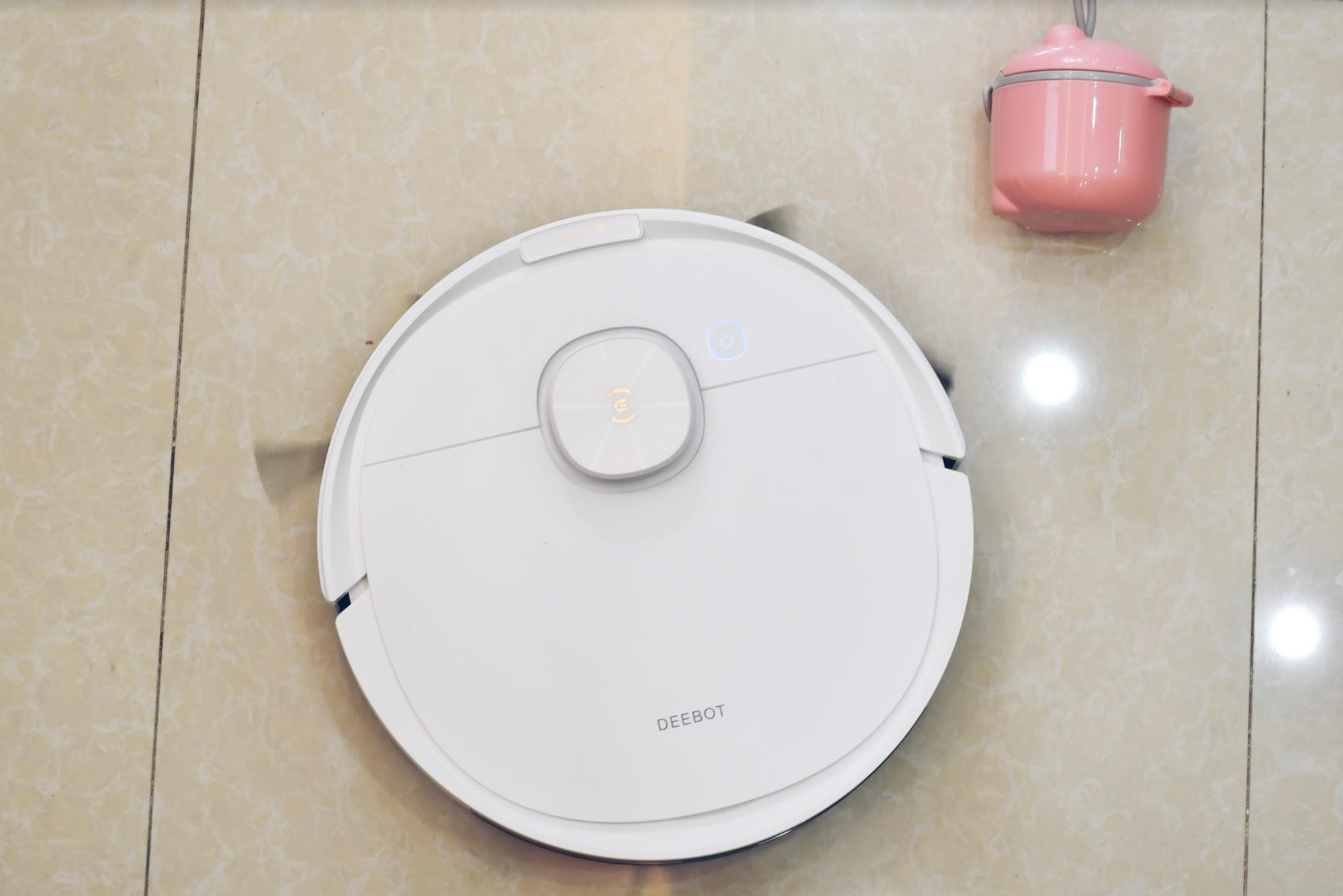 Robot Hút bụi - Trợ thủ đắc lực cho những gia đình bận rộn - Ảnh 4.
