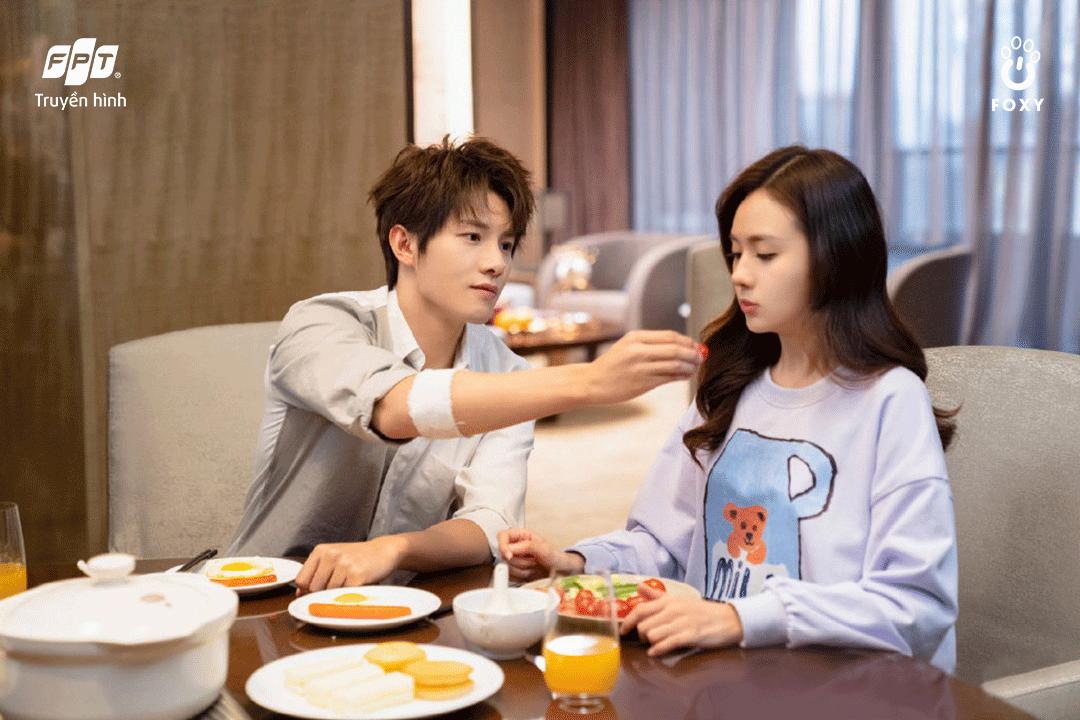 Khui chuyện showbiz đầy thị phi, series Dưới Lớp Vỏ Bọc gây chú ý - Ảnh 5.