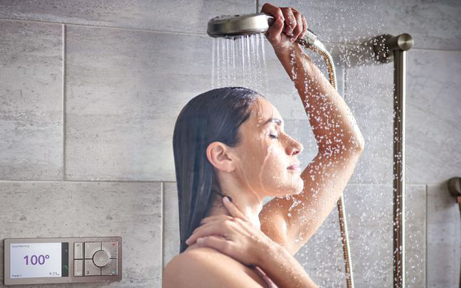 Phụ nữ khi đi tắm, tốt nhất nên "nhịn" những việc này để bảo vệ sức khỏe