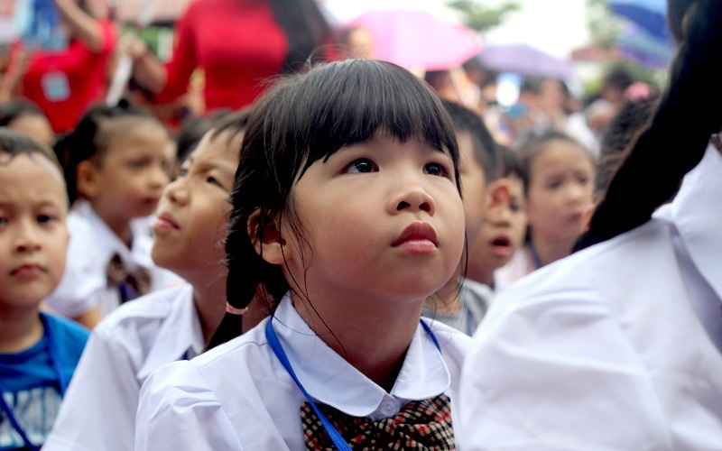 Hà Nội cho học sinh nghỉ học: Phụ huynh có người lo lắng vì con chưa kịp thi học kì, người băn khoăn không biết gửi con ở đâu để đi làm