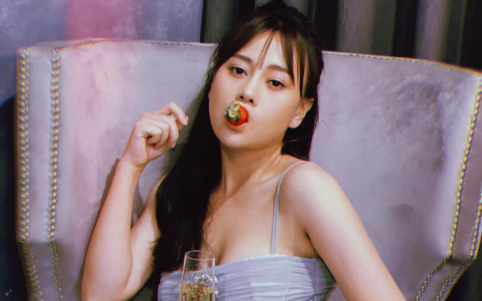 Phương Oanh "Hương vị tình thân" càng tăng cân càng sexy, ám chỉ có người sống lỗi, mưu tính với mình