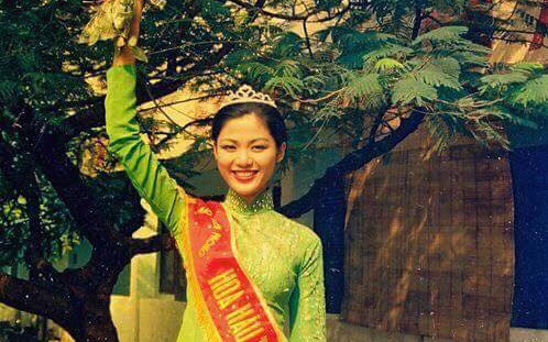 Những hình ảnh đẹp của Hoa hậu Thu Thuỷ thời sinh viên, tiết lộ của cô giáo cũ khiến ai cũng xót xa cho một đoá hoa tươi thắm