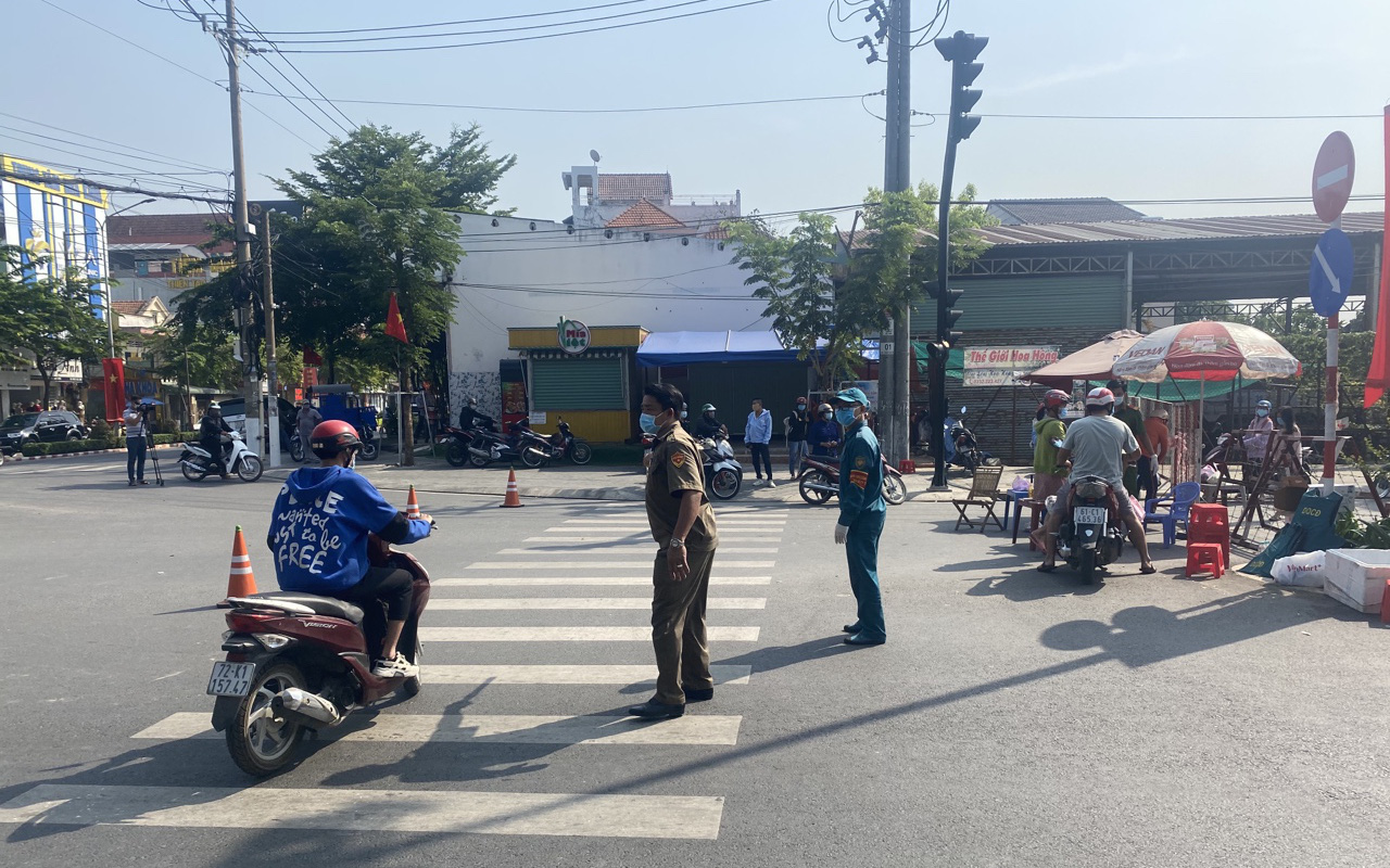 Bình Dương: Nam thanh niên bán trà sữa ở quán "Cô chủ nhỏ 3" tại TP Thủ Dầu Một dương tính SARS-CoV-2