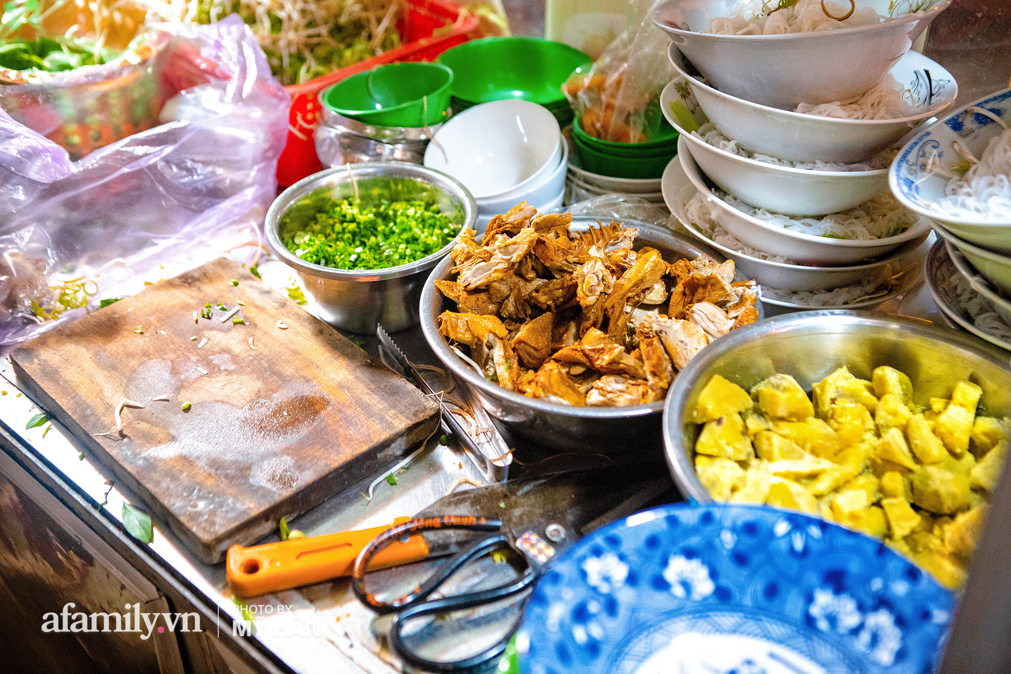 Nếu Ấn Độ là nước ăn cà ri nhiều nhất thế giới thì có một nơi ở miền Tây mà người dân ăn cà ri nhiều nhất Việt Nam, y như cách người Sài Gòn chọn cơm tấm để ăn sáng! - Ảnh 8.