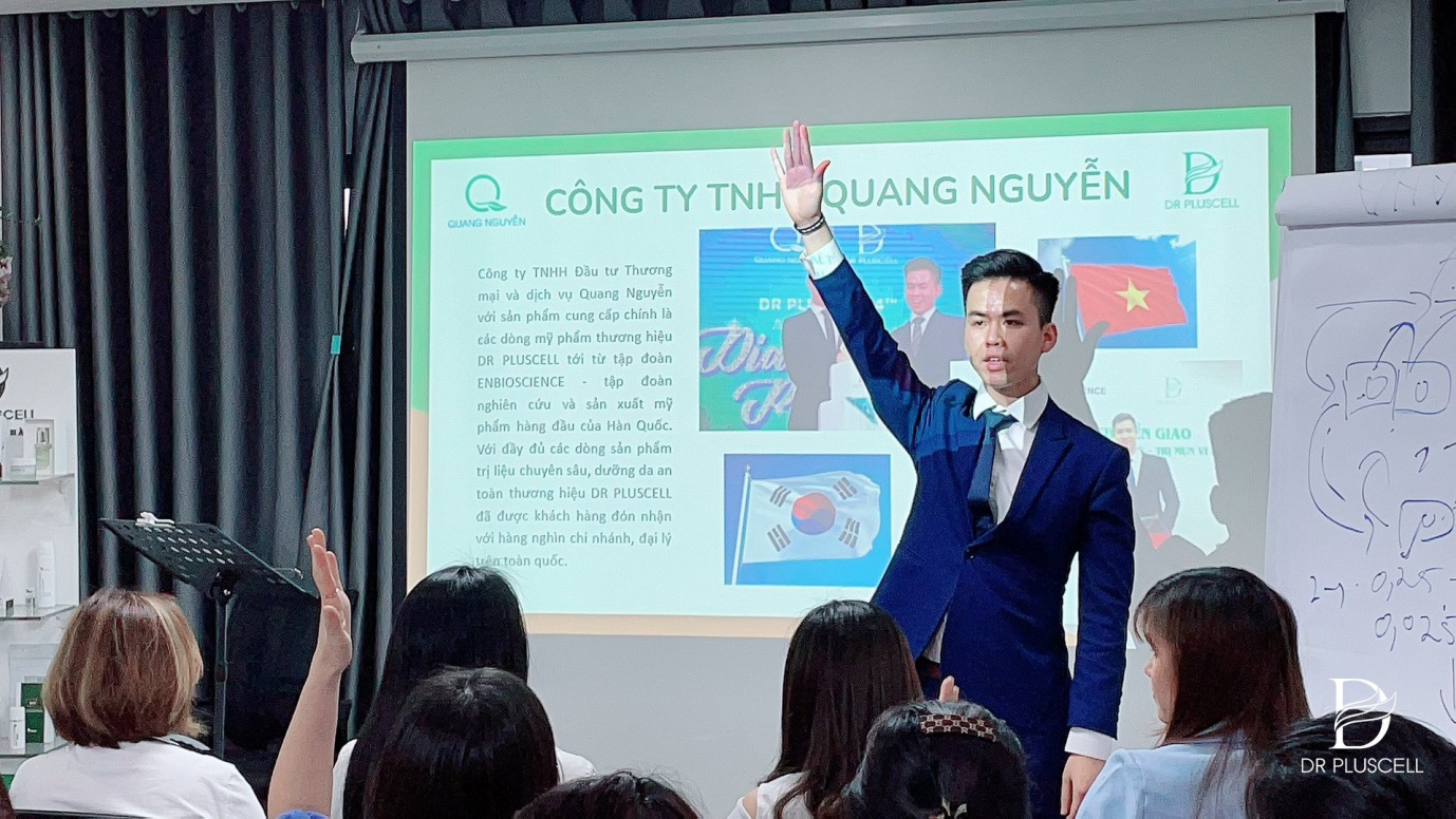 Nguyễn Quang Khánh - Chàng CEO 9x và câu chuyện khởi nghiệp bằng dược mỹ phẩm - Ảnh 2.