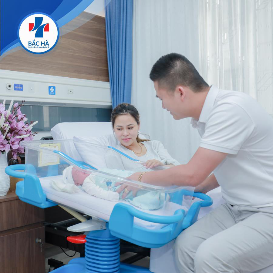 Hội thảo trực tuyến “Ngày của Cha - Gửi bé lời yêu thương”: “Vượt cạn” mùa dịch - Trọn an tâm khi có bệnh viện Bắc Hà - Ảnh 3.