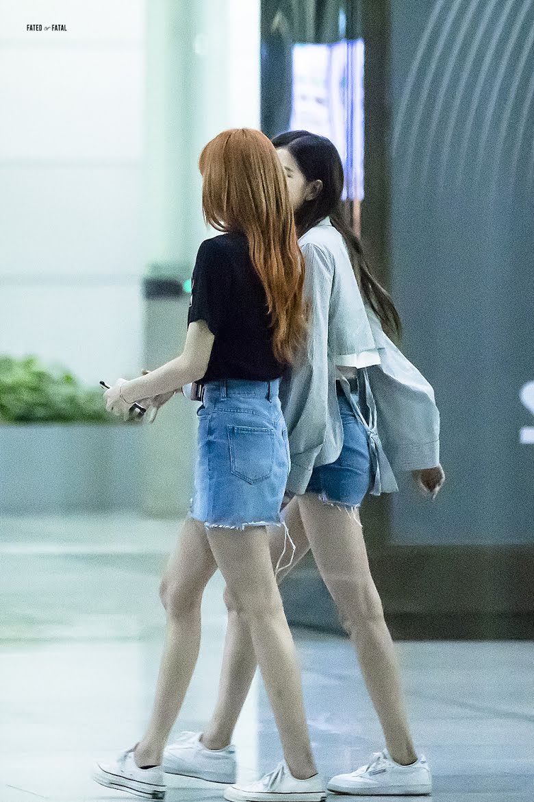 Không phải Jisoo hay Jennie, hóa ra Lisa và Rosé mới sở hữu đôi chân xuất sắc, diện quần short đẹp nhất BLACKPINK - Ảnh 7.