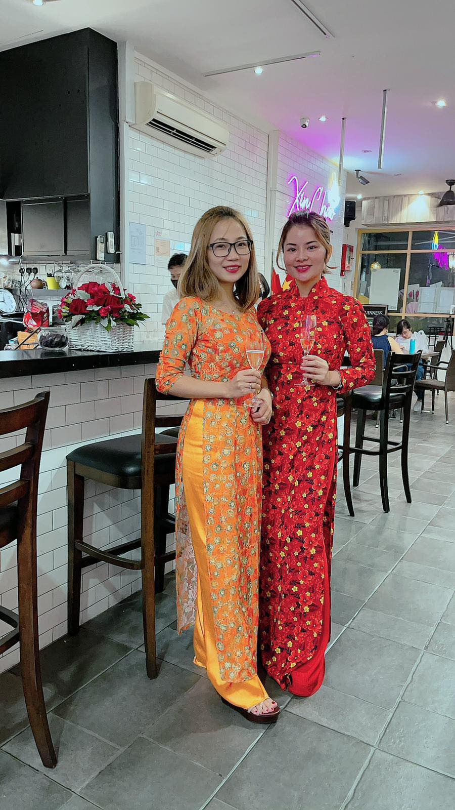 Nhà hàng Xin Chào chính thức khai trương, tạo nên ‘toạ độ ẩm thực’ cho người Việt tại Singapore - Ảnh 4.