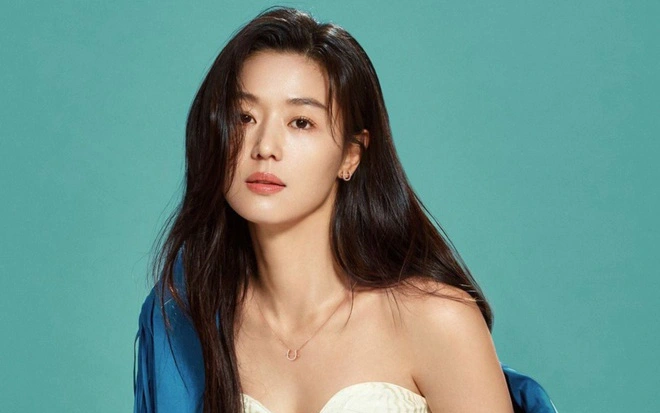 Fan nghi ngờ tin đồn ly hôn của Jeon Ji Hyun với chồng đại gia chỉ là chiêu trò thông qua chi tiết này