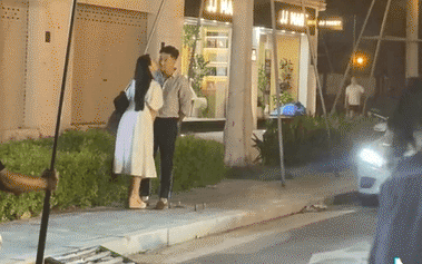 HOT: Hương vị tình thân phần 2 lộ clip Long hôn cô gái khác trước mặt Nam