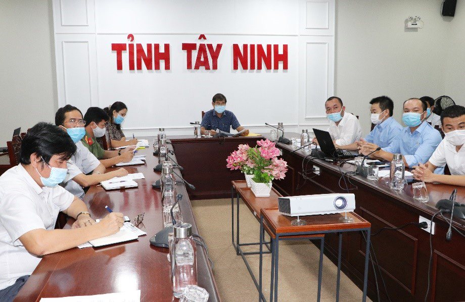 TTC IZ bàn giao khuôn viên Nhà xưởng tại KCN Thành Thành Công để thành lập Bệnh viện dã chiến số 01 - Ảnh 1.