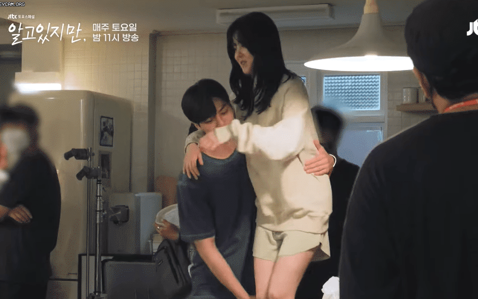 Phim 19+ Nevertheless: Han So Hee và Song Kang quấn quýt không rời, diễn cảnh ân ái ngọt lịm tim