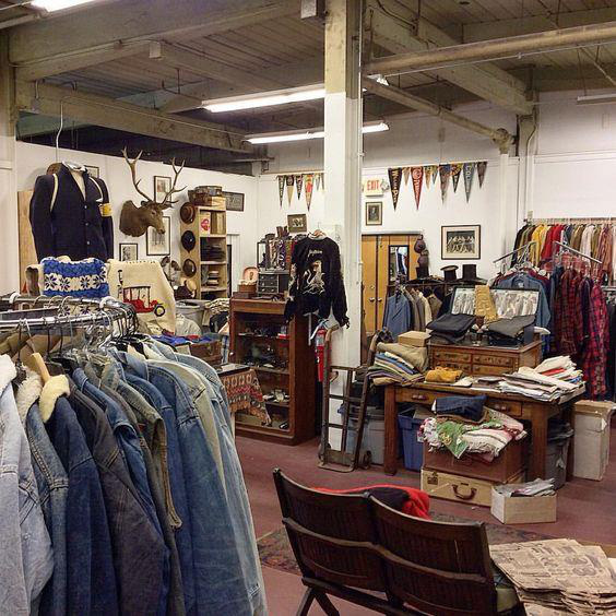 Cô Ba Hàng Thùng -  hướng dẫn setup shop quần áo phong cách Vintage đẹp mê hồn mà không hề lỗi thời - Ảnh 3.