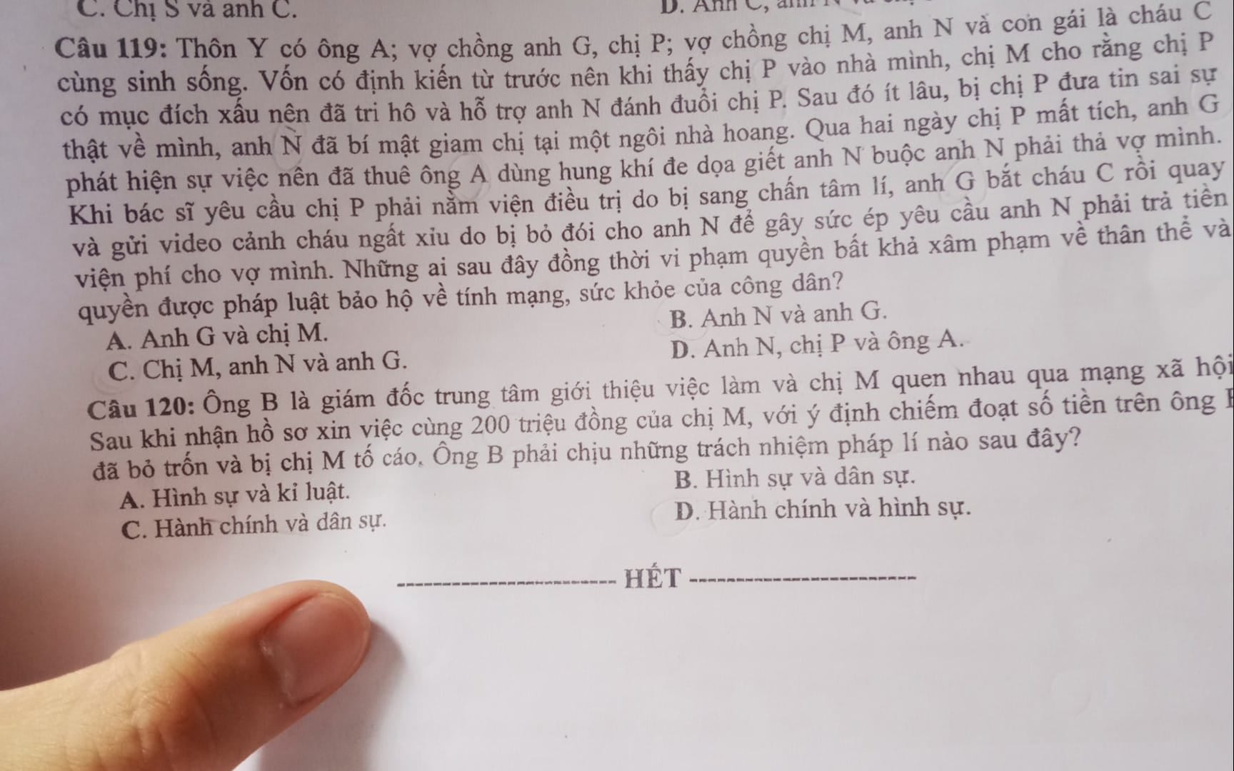 2 câu hỏi gây "lú não" nhất đề thi Giáo dục công dân: Tình tiết như phim giờ vàng VTV, sĩ tử đọc xong muốn "truyền thái y"