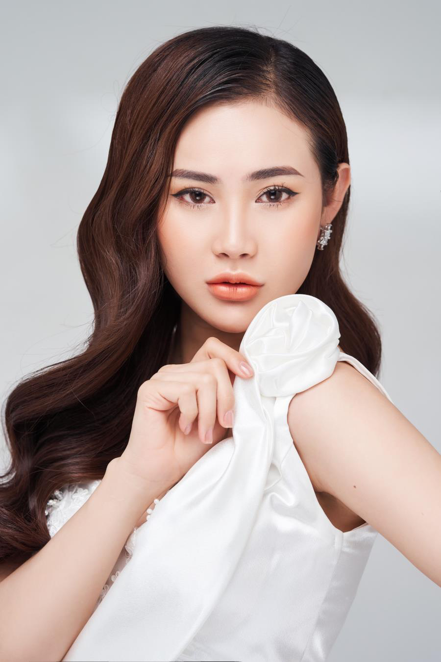 9x Phạm Thị Như Quỳnh và câu chuyện theo đuổi kinh doanh thời trang - Ảnh 3.