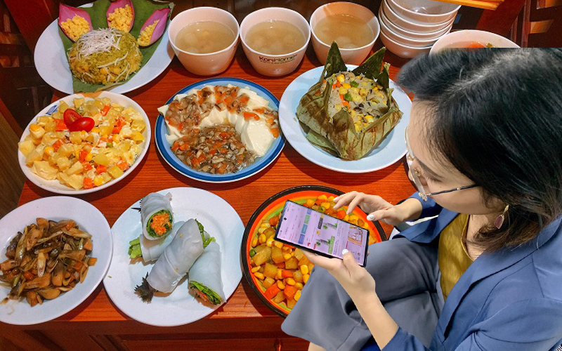 Hà Nội: Bạn có thể thoải mái đặt từ nguyên liệu tới cả mâm cúng chay ngày Rằm tháng 7 trên ứng dụng giao hàng