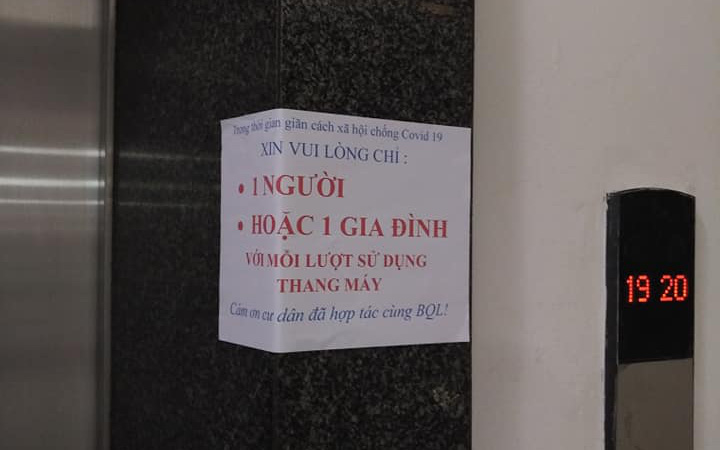 Hà Nội: Chung cư áp dụng quy chế "thang máy phòng dịch", mỗi lượt thang chỉ dành cho 1 người hoặc 1 gia đình