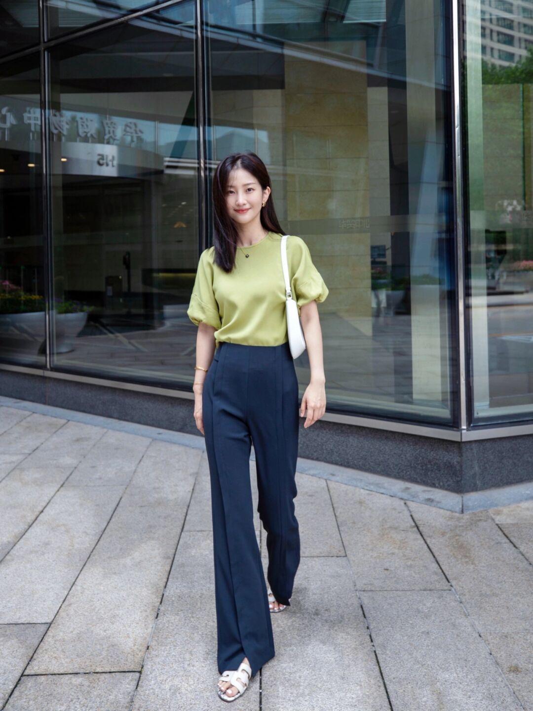 mặc đẹp ngoài 30