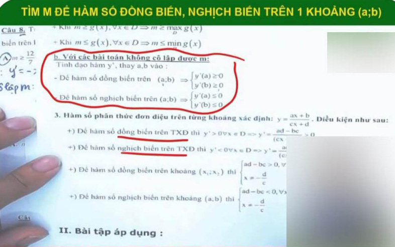 Thầy giáo dạy Toán có tiếng gây tranh cãi khi dạy sai kiến thức cơ bản, còn dọa kiện khi bị sinh viên phản ánh?