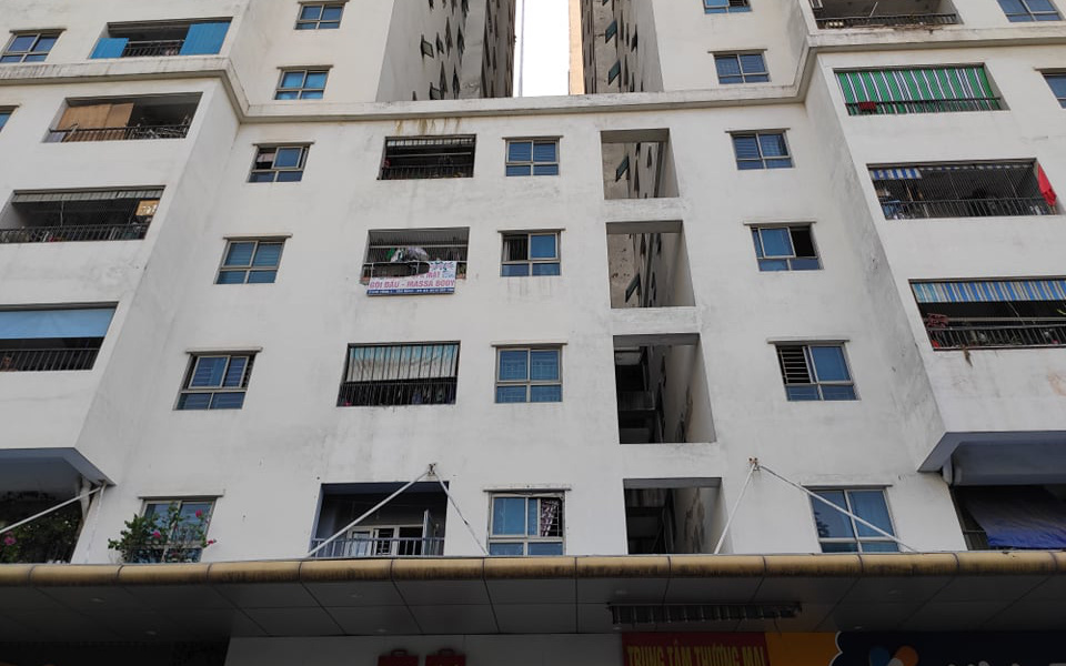 Bé gái 12 tuổi rơi từ tầng 12 chung cư HH Linh Đàm: Mọi sinh hoạt vẫn bình thường trước bi kịch