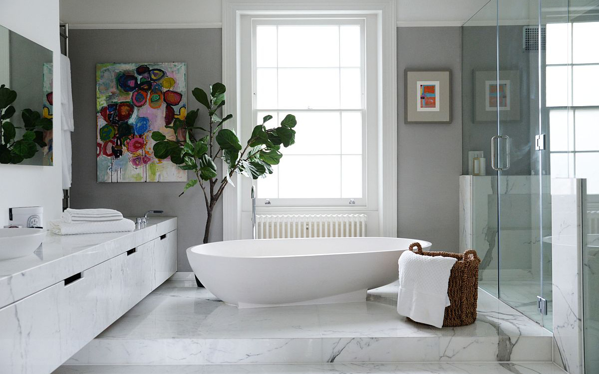 Trải nghiệm thư giãn và tinh tế khi trang trí phòng tắm màu trắng