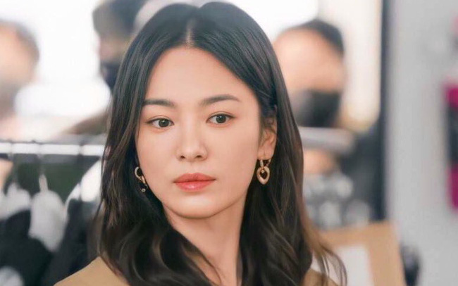Song Hye Kyo được một sao nam bày tỏ tình cảm trên truyền hình, nói câu gì mà khiến dân tình rần rần?