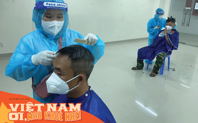 Giai điệu yêu thương từ trong bệnh viện dã chiến: Phương Thanh, Tóc Tiên, Cẩm Vân, Quốc Đại... hát phục vụ 2.000 F0, làm thợ cắt tóc cho bác sĩ điều trị COVID-19