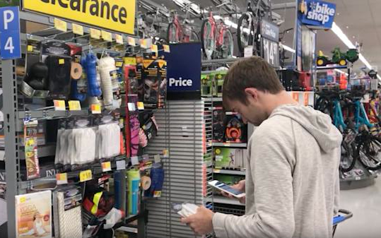 "Mánh" kiếm hàng triệu đô của doanh nhân 30 tuổi: "Săn đồ" giảm giá ở các siêu thị rồi bán lại trên Amazon
