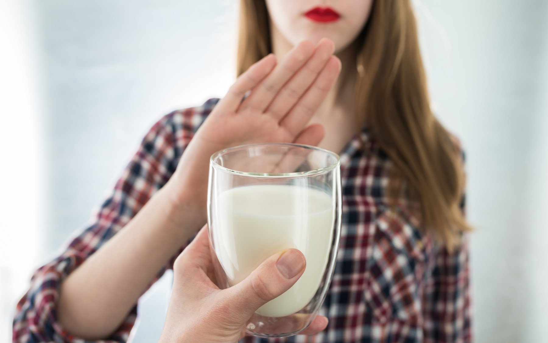 3 dấu hiệu cảnh báo bạn có thể mắc chứng không dung nạp lactose và cách điều trị