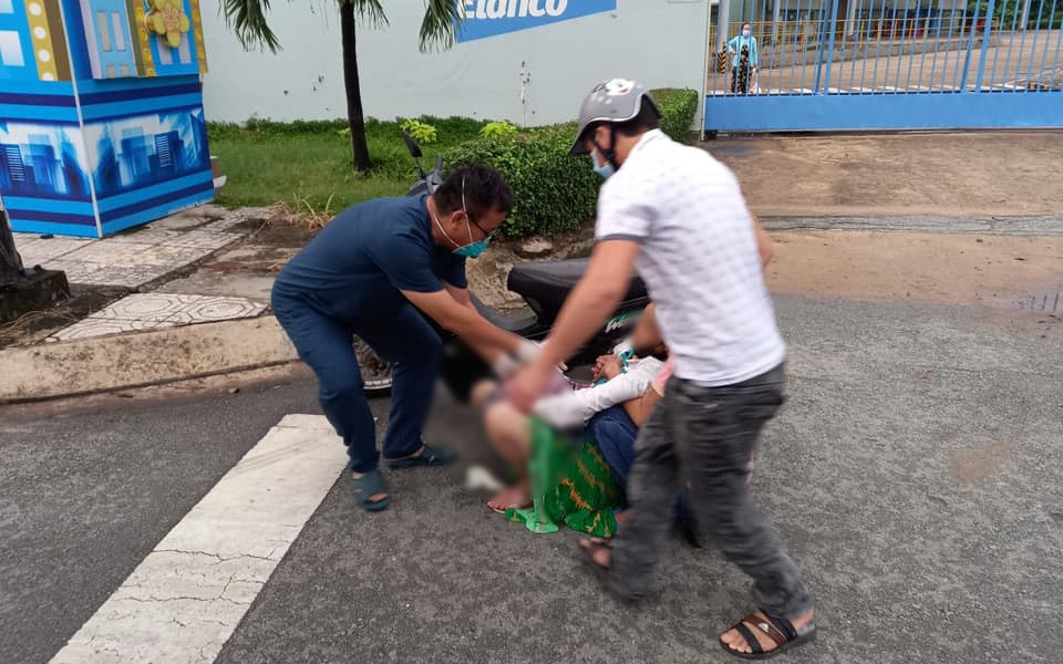 Bình Dương: Đang đi họp chống dịch, Giám đốc Trung tâm Y tế lao xuống đỡ đẻ cho sản phụ giữa đường