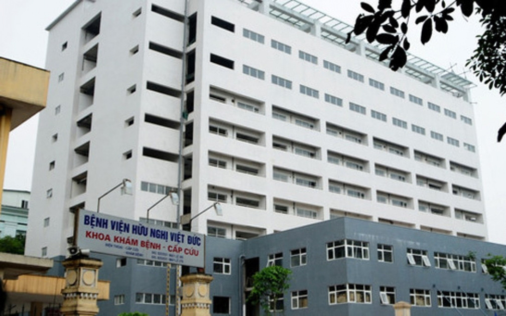 Hà Nội: Tạm phong tỏa nhà D Bệnh viện Việt Đức sau khi ghi nhận ca dương tính SARS-CoV-2 là người nhà bệnh nhân