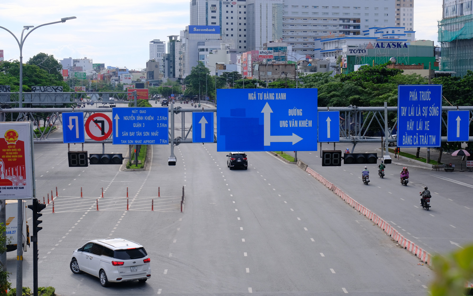 TP.HCM thành lập Ban chỉ đạo xây dựng kế hoạch phòng, chống COVID-19 và phục hồi kinh tế