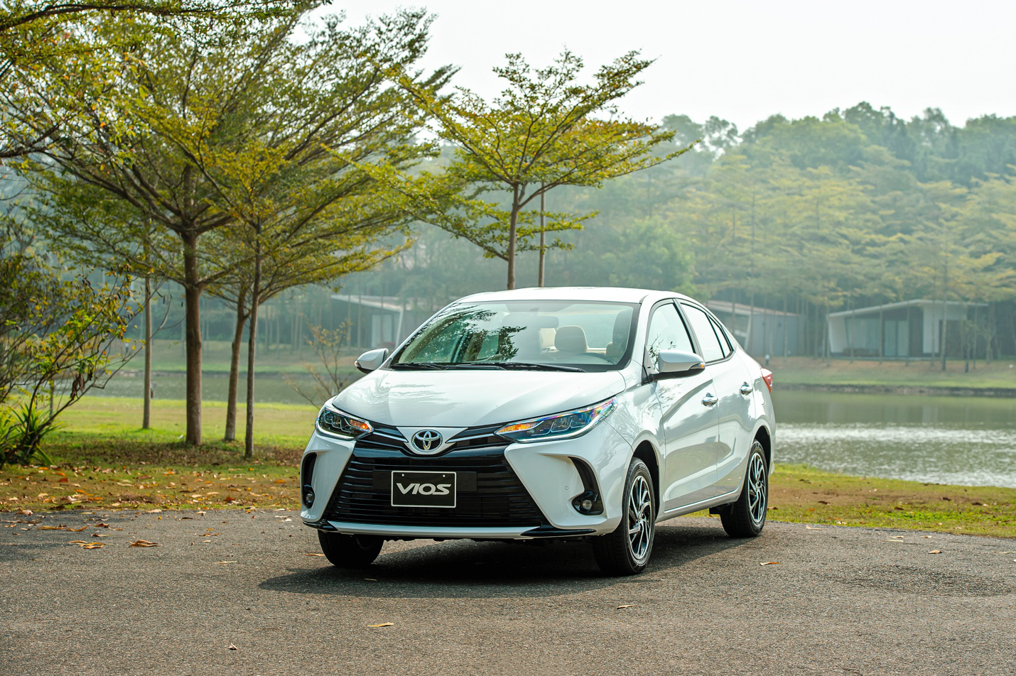 Mua xe Toyota Vios trong tháng 9 nhận ngay ưu đãi lên đến 26,5 triệu đồng - Ảnh 1.