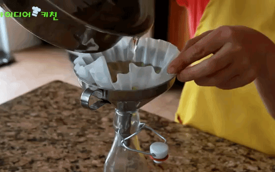 6 cách xử lý dầu ăn thừa đơn giản, không gây tắc cống