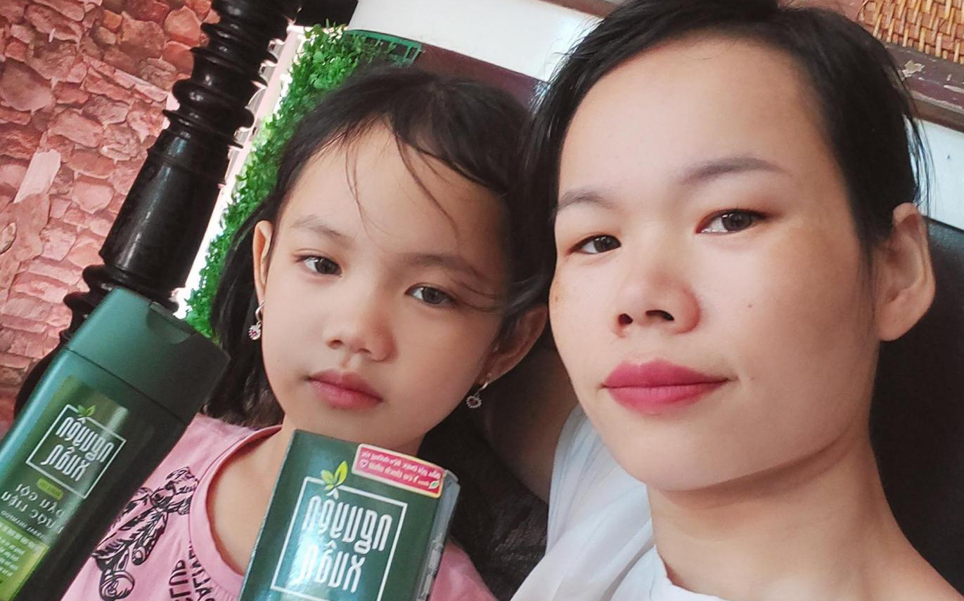 Nguyên Xuân - Dầu gội dược liệu nhận được cơn mưa lời khen từ hội chị em