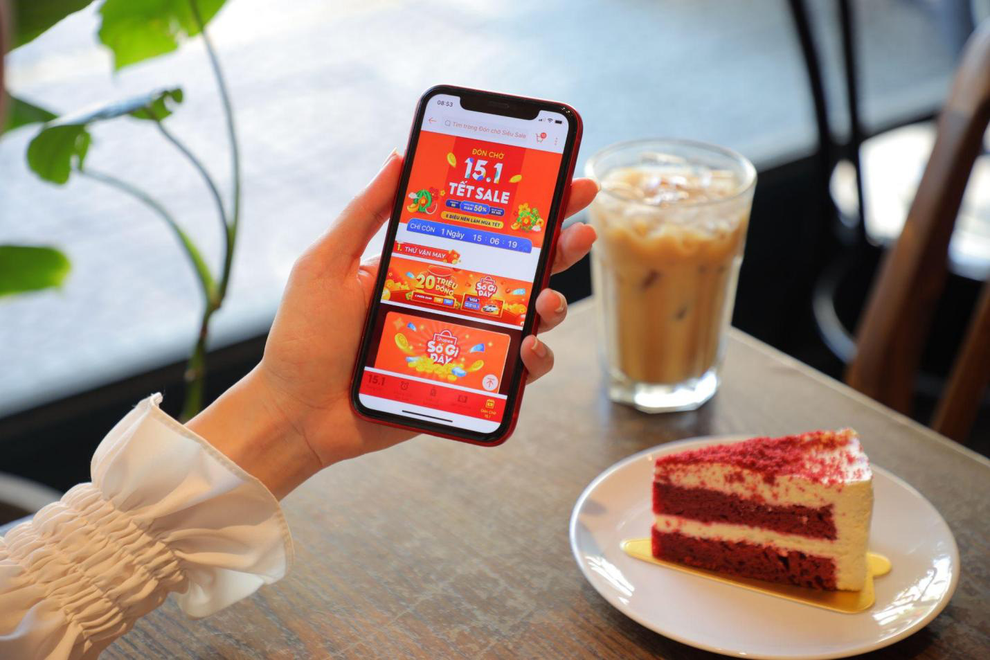 Khui bia tất niên đã xưa rồi, giờ phải sẵn sàng khui giá sốc trên Shopee! - Ảnh 1.