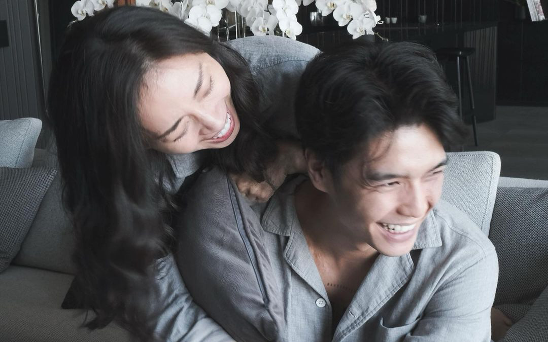 "Tình trẻ" Ngô Thanh Vân khoe khoảnh khắc ngọt ngào bên bạn gái trong năm mới