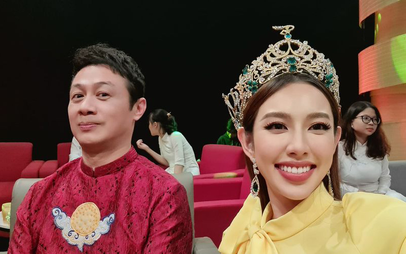 Ngồi cạnh Hoa hậu Thùy Tiên, MC Anh Tuấn tiết lộ chỉ quan tâm một thứ