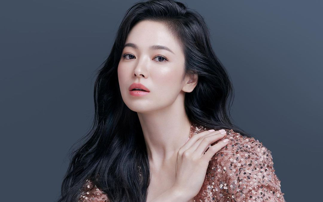 Báo Hàn tiết lộ lý do Song Hye Kyo vắng mặt tại lễ trao giải: Không muốn làm nền cho người khác chiến thắng
