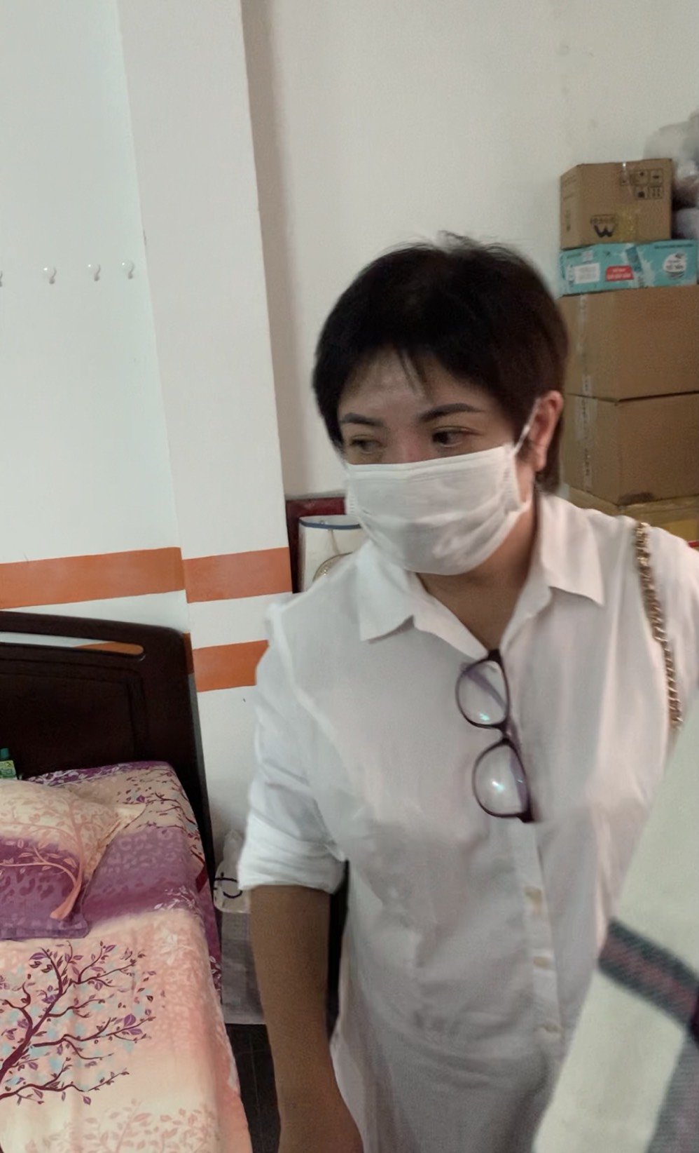 Bắt nữ Giám đốc Công ty Nam Dao International lừa bán găng tay y tế chiếm đoạt 1,74 triệu USD - Ảnh 1.