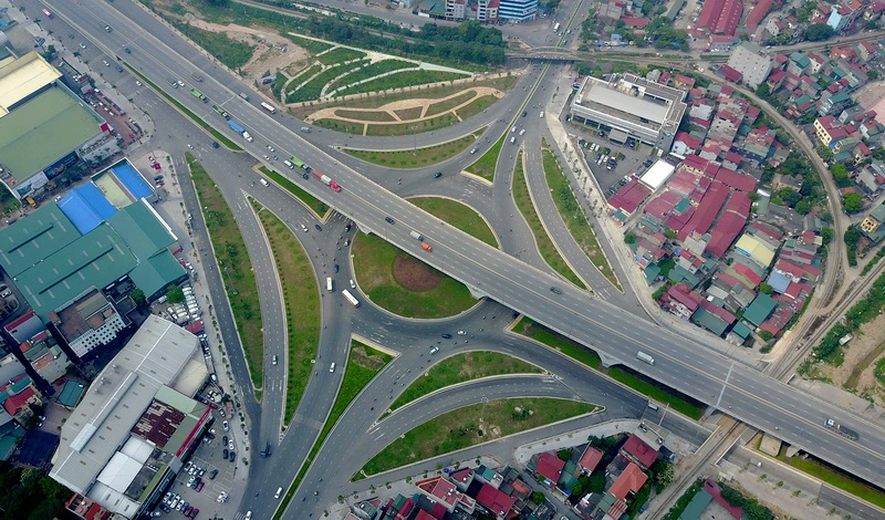 Diện mạo Hà Nội qua những dự án giao thông nghìn tỷ: Điểm tựa tạo động lực &quot;cất cánh&quot; Thủ đô - Ảnh 2.