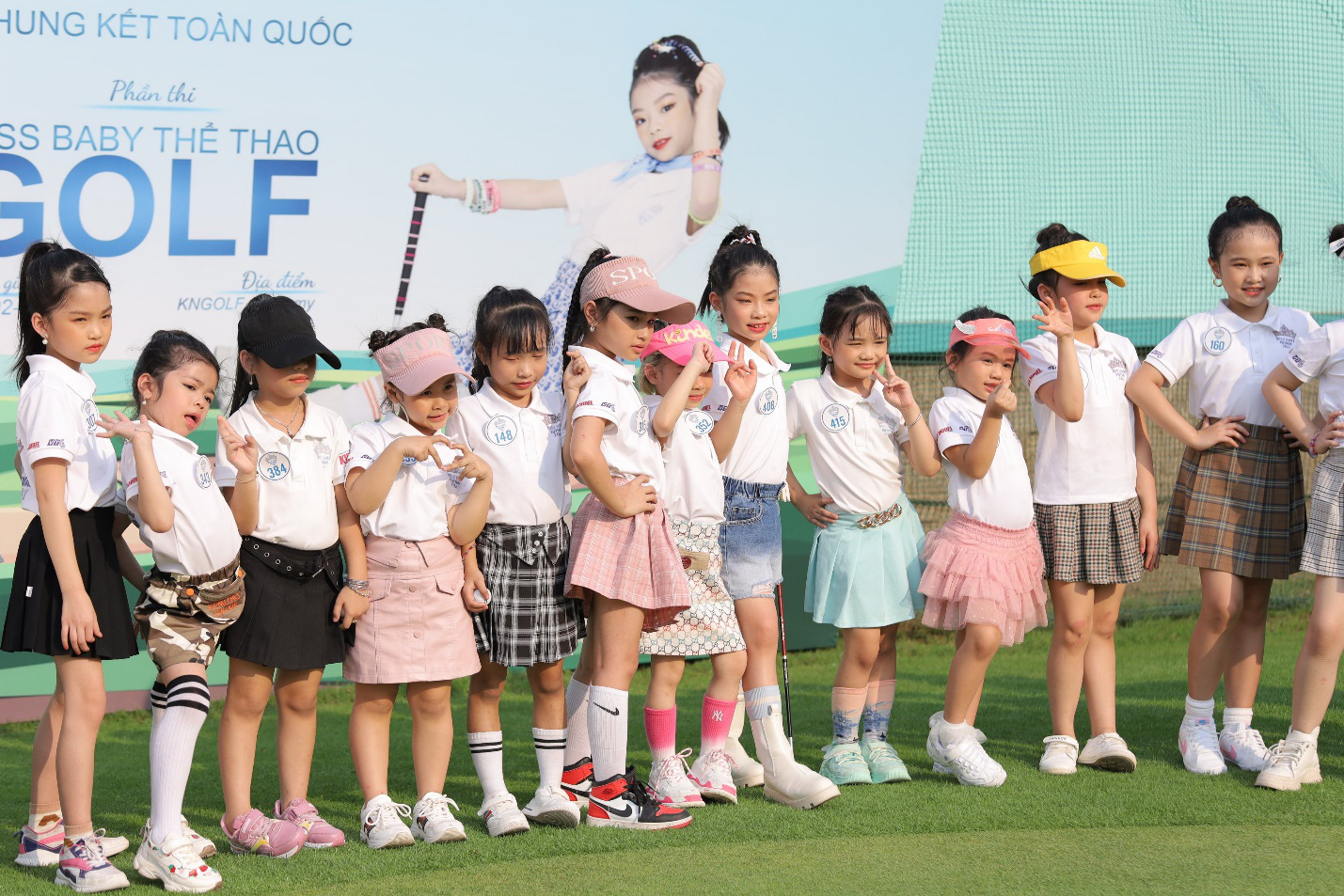 Thí sinh Miss baby Việt Nam 2021 học đánh Golf - Ảnh 2.