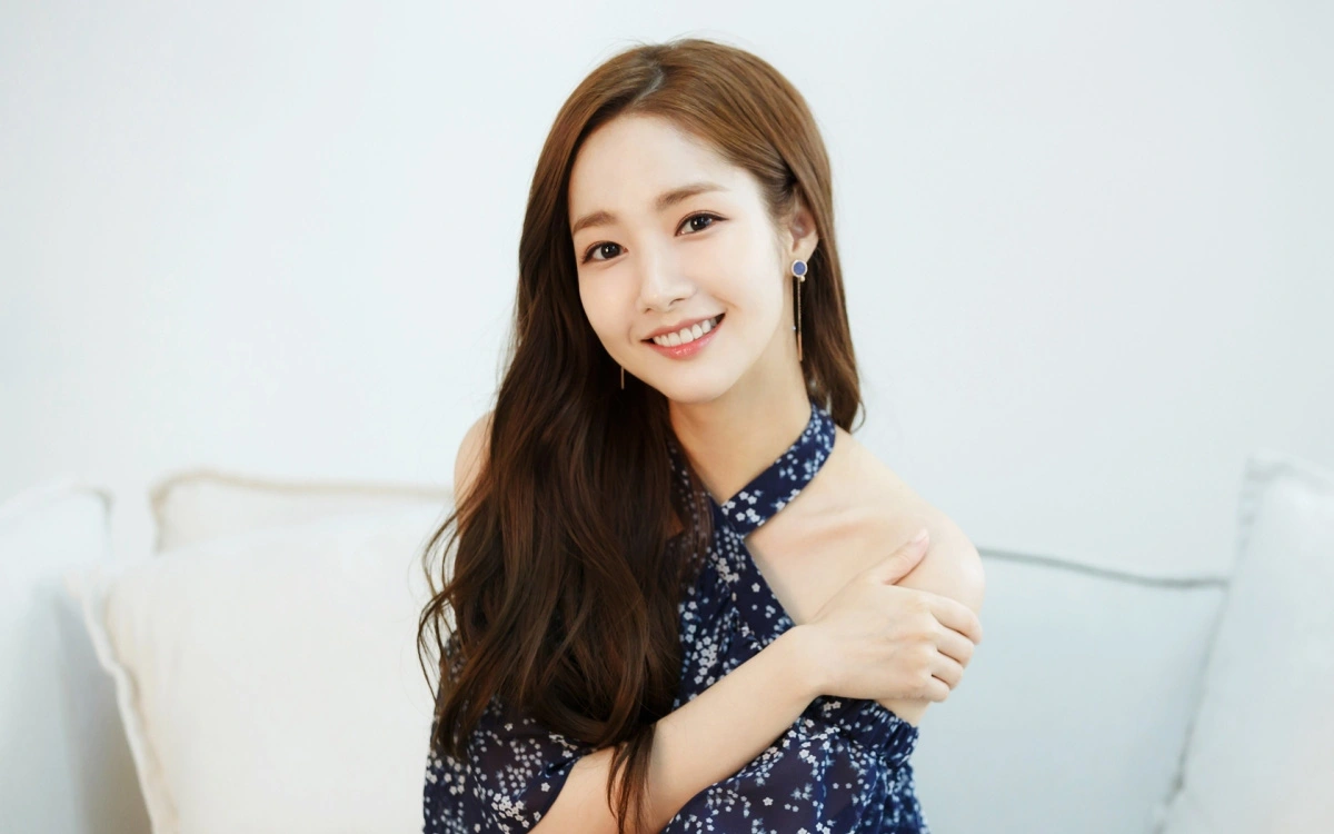 Park Min Young mở dịch vụ thuê bạn gái cho đàn ông độc thân trong phim mới